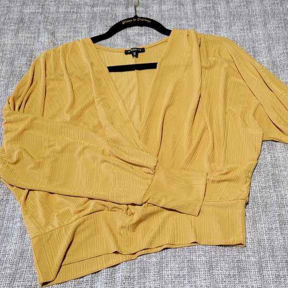 Flowy v-neck crossover blouse - Picture 5 of 5